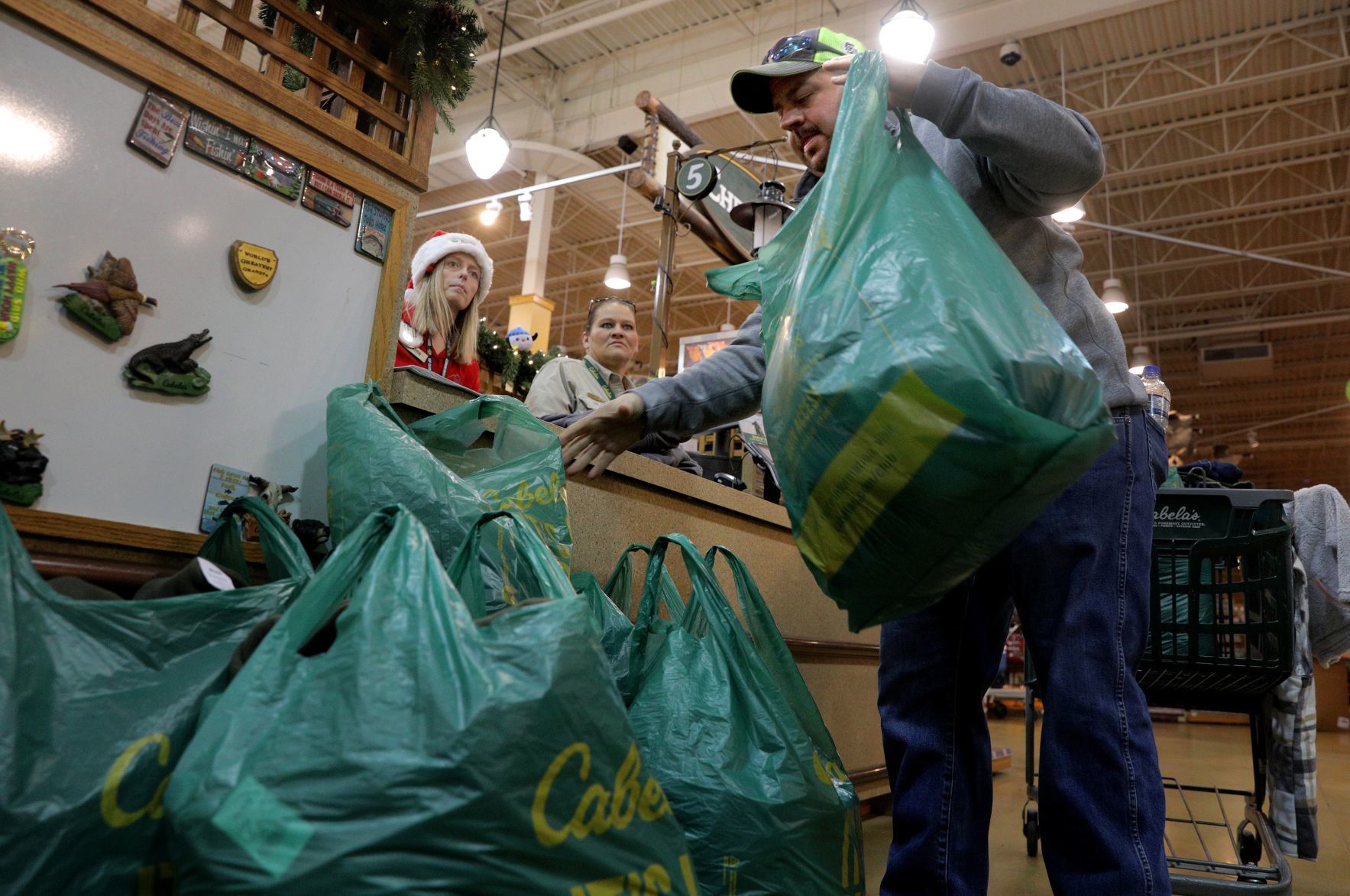 Shoppers search for Black Friday bargains around St. Louis